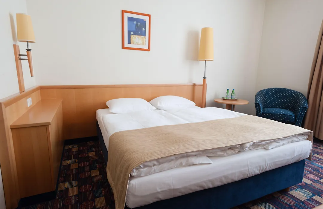 Hotel Partner-1
